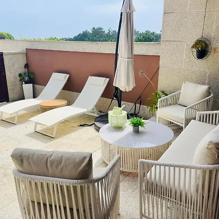 Apartahotel Raeiros 50 Reboredo