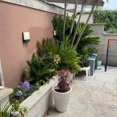 Raeiros 50 Apartahotel Reboredo